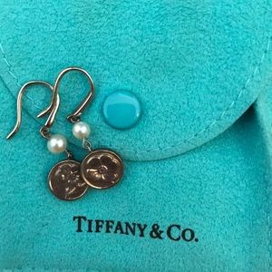 Tiffany & Co. flower pearl 925 silver earring